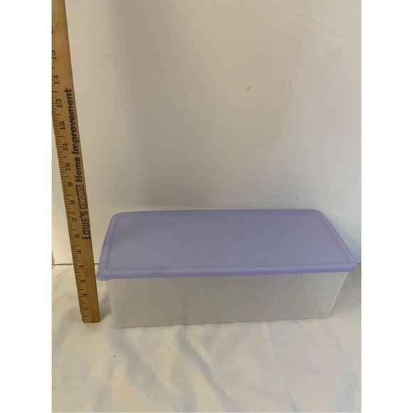 Tupperware fridge smart bread box Light Purple - Picture 1 of 4